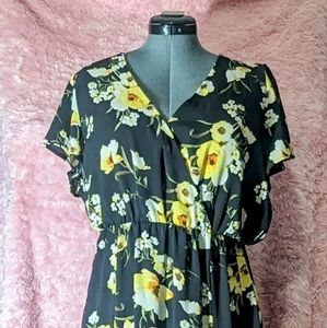 Dress with sunflower pattern